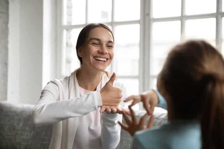 Starlight Care NDIS Provider Sydney_Sign Language